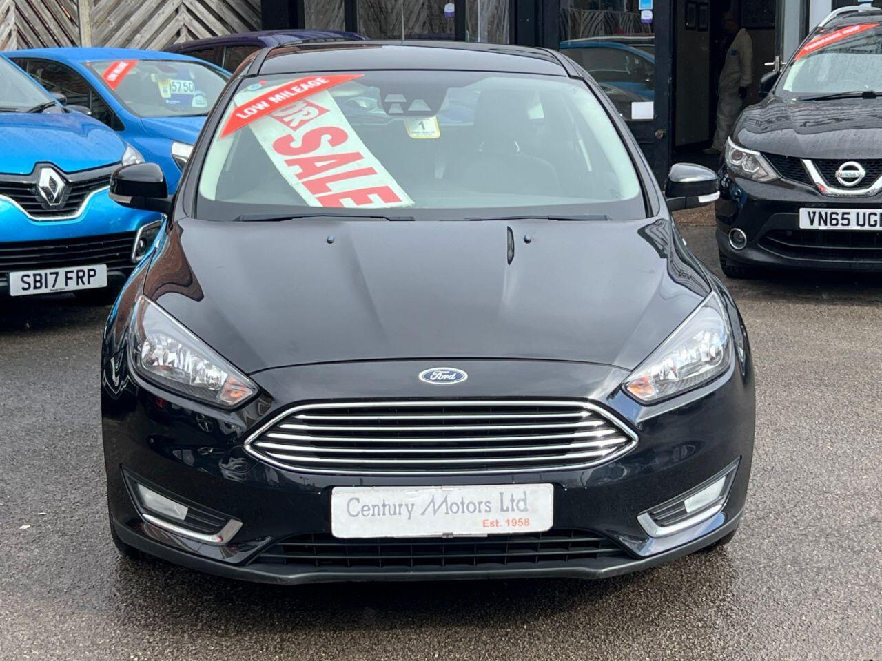 Ford Focus - Image 7