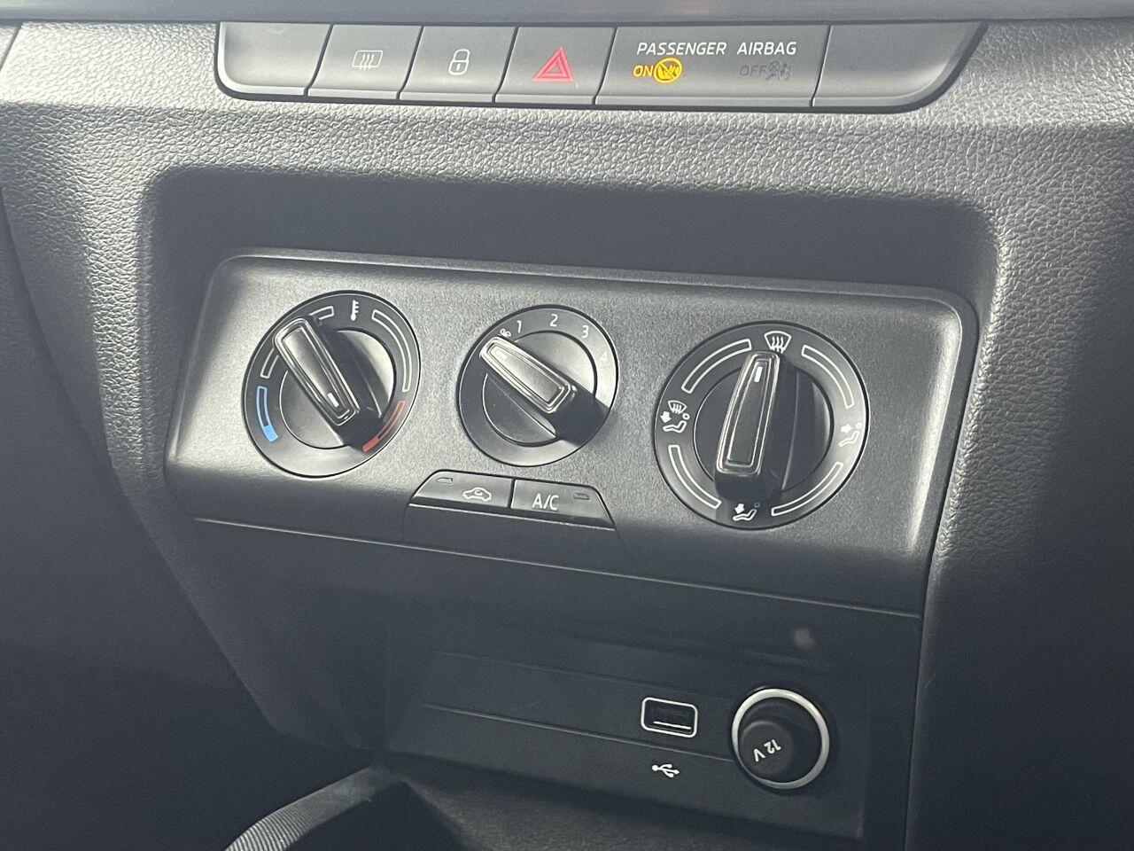 Skoda Fabia - Image 38