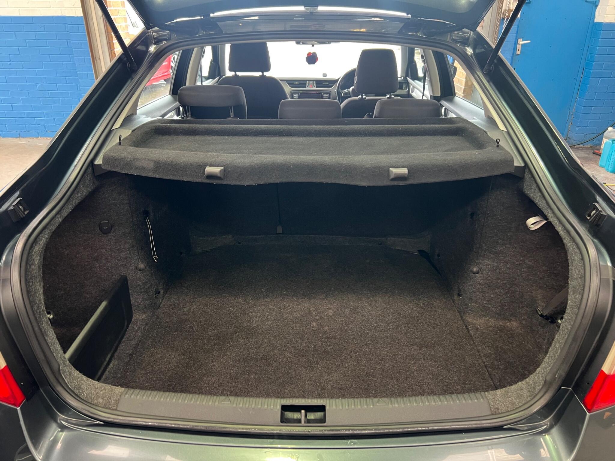 Skoda Octavia - Image 23