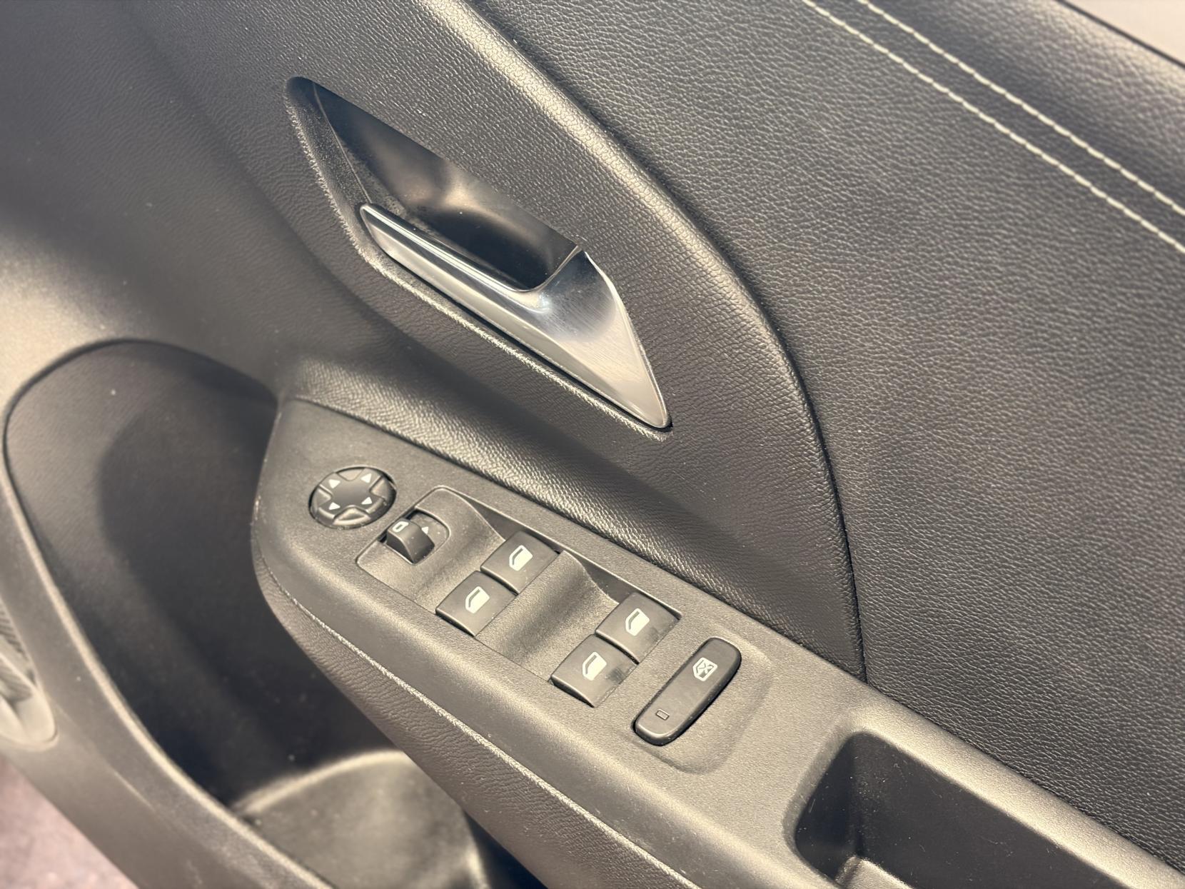 Vauxhall Corsa - Image 20