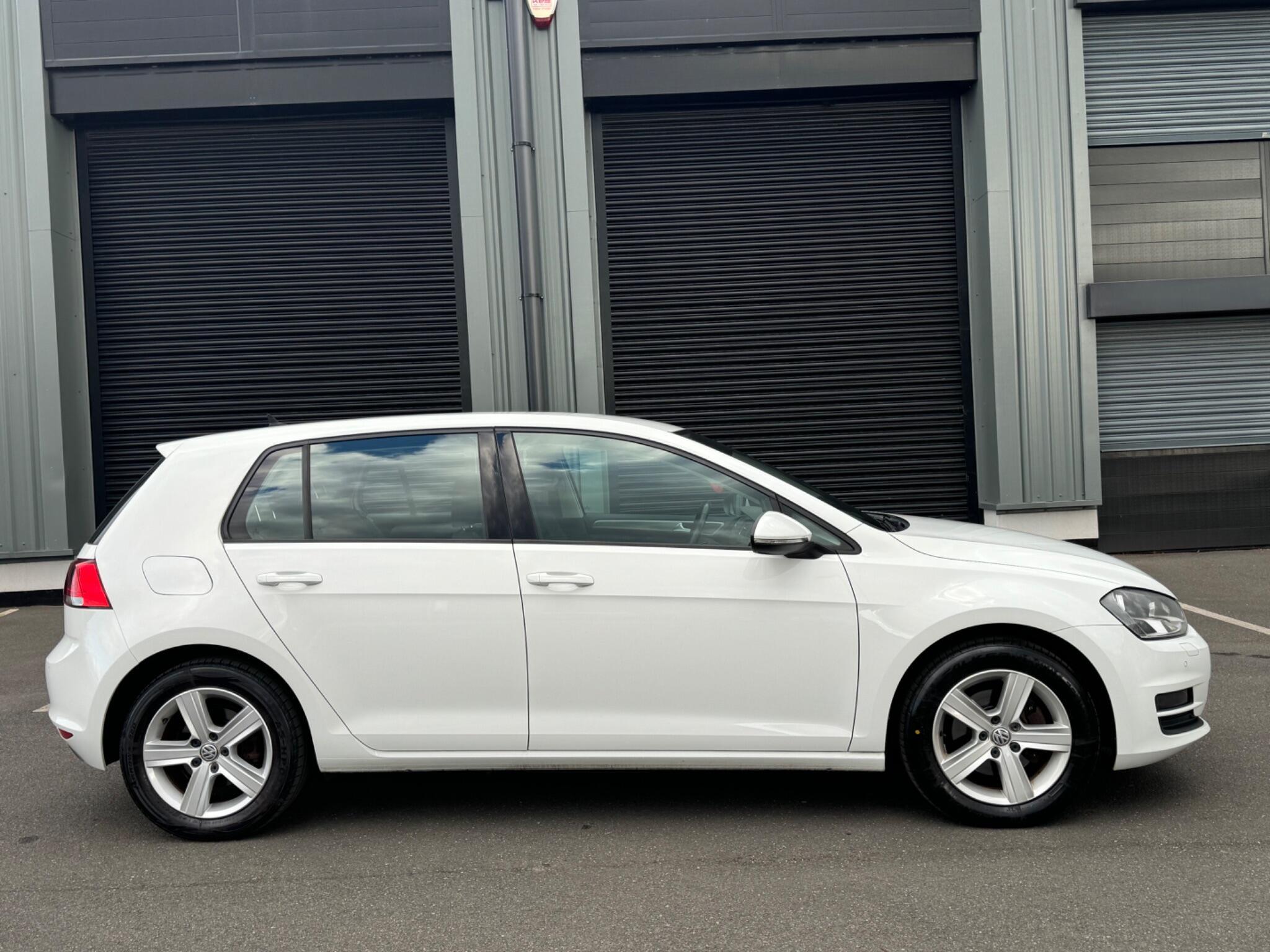 Volkswagen Golf - Image 2