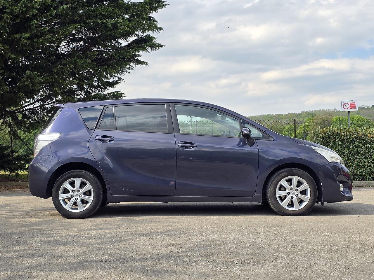 Toyota Verso - Image 13