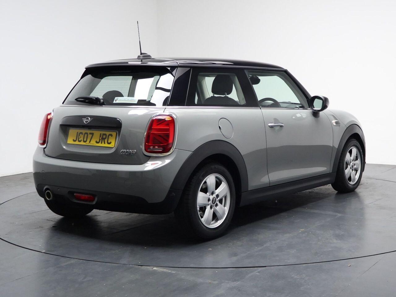 MINI Hatch - Image 12