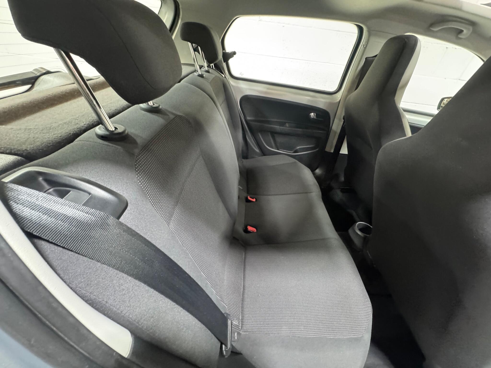 Volkswagen up! - Image 11