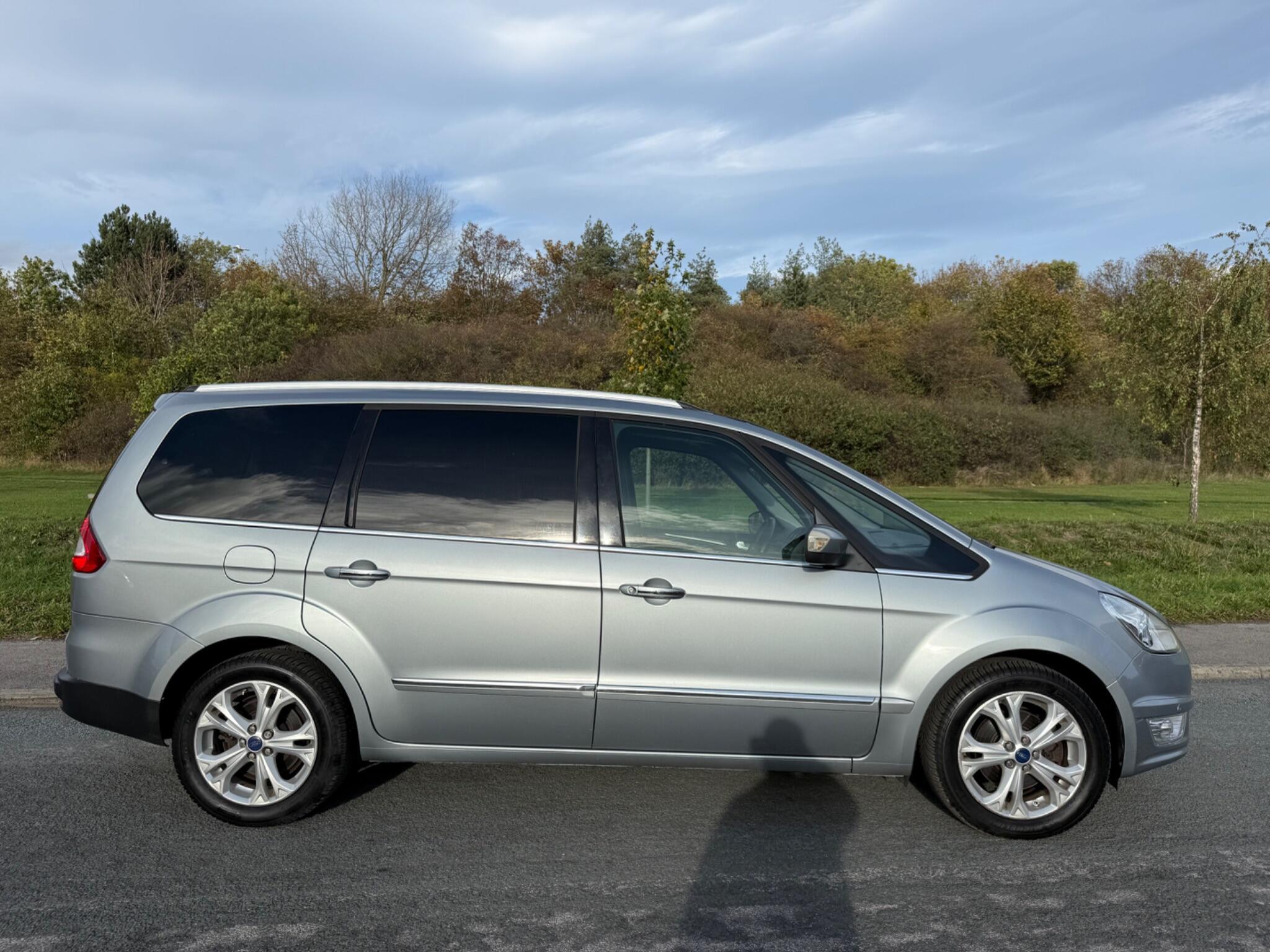 Ford Galaxy - Image 2