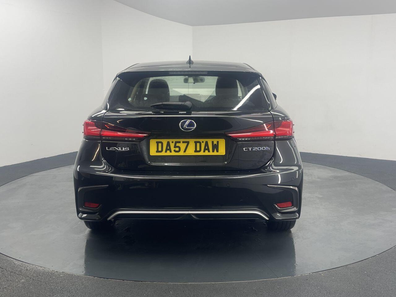 Lexus CT - Image 14