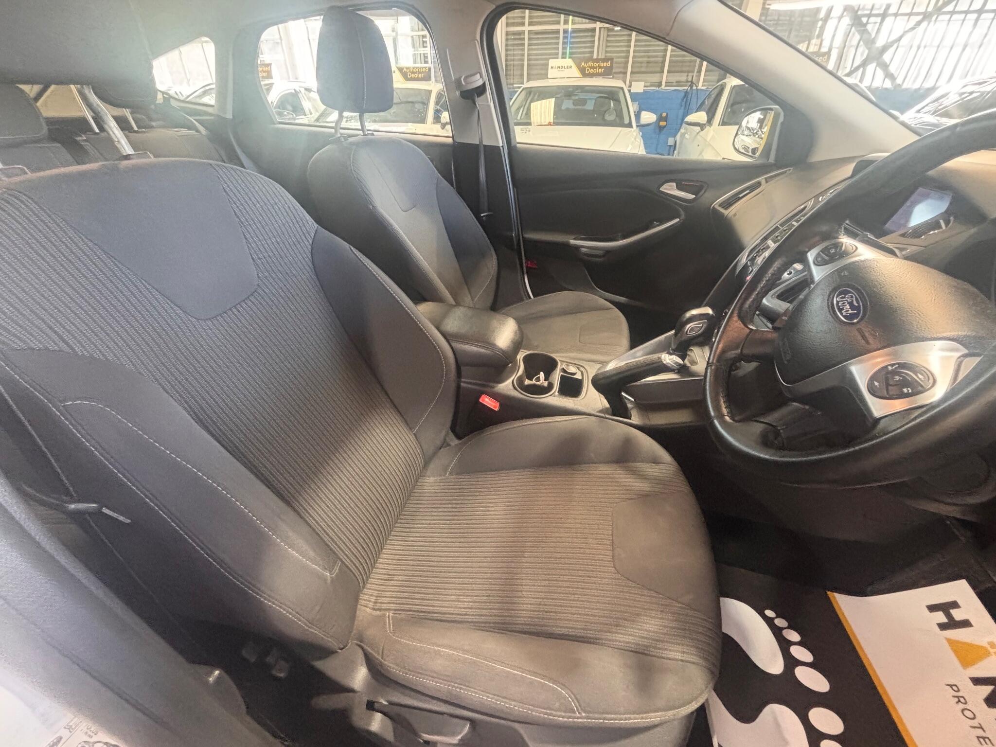 Ford Focus - Image 20