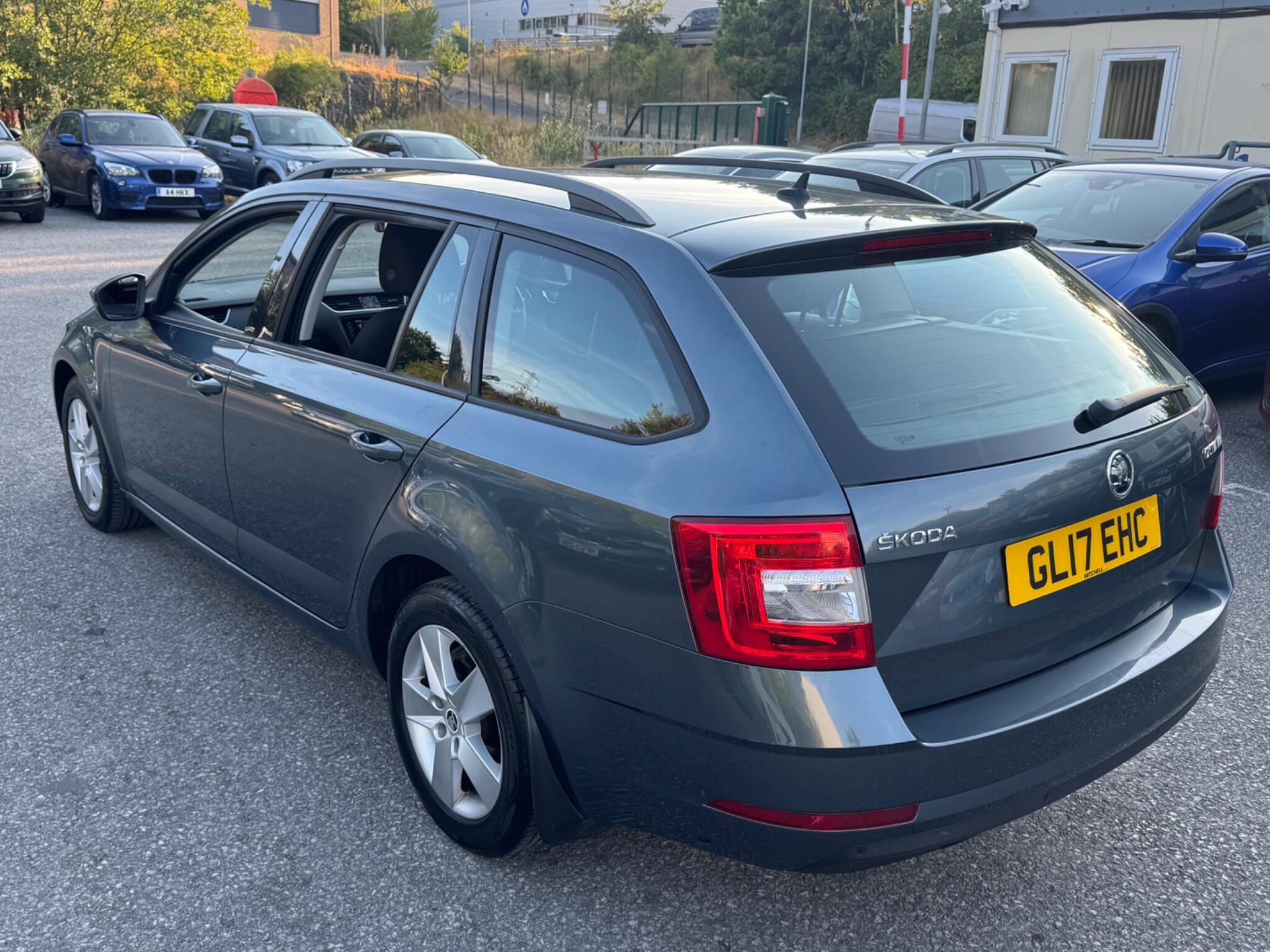 Skoda Octavia - Image 10