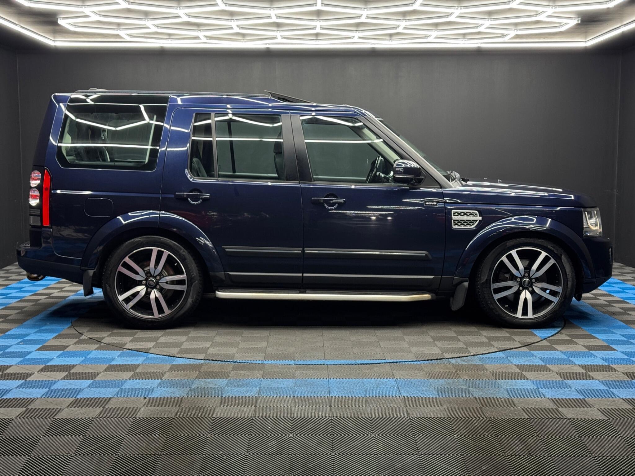 Land Rover DISCOVERY 4 - Image 4