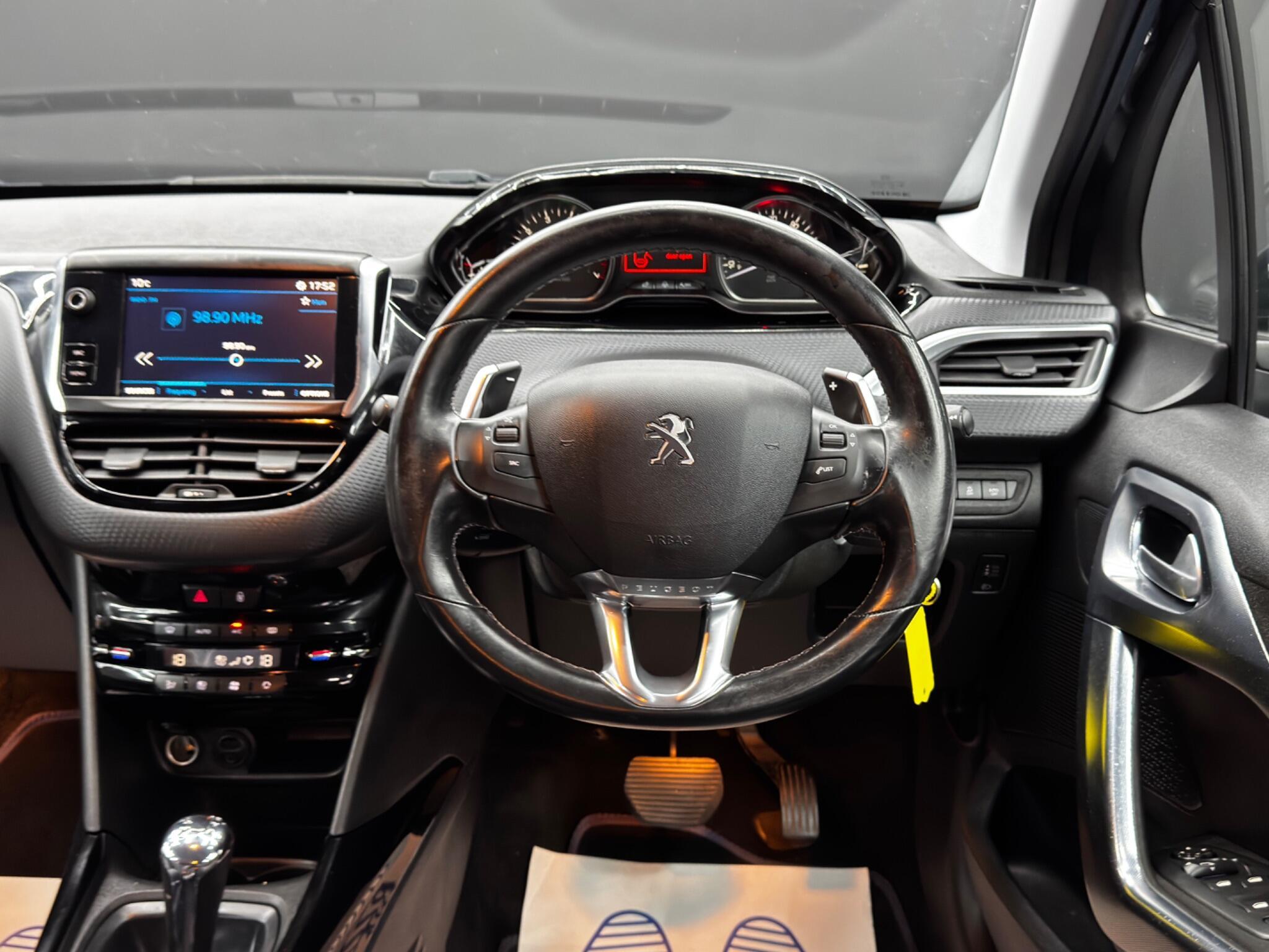 Peugeot 2008 - Image 18