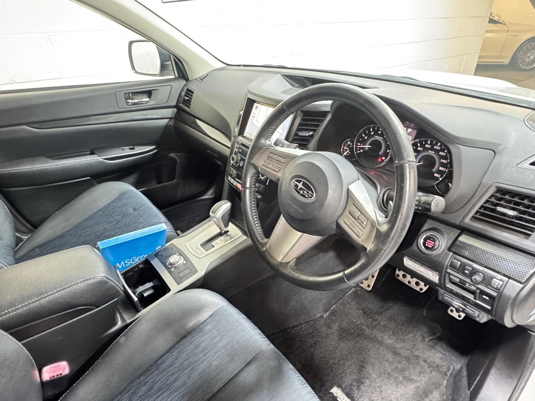 Subaru Legacy - Image 9