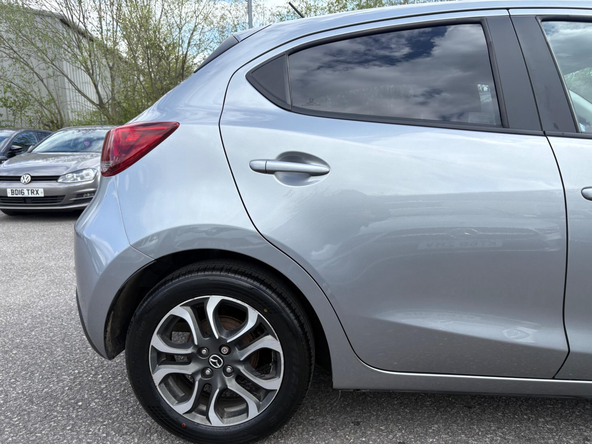 Mazda MAZDA2 - Image 20