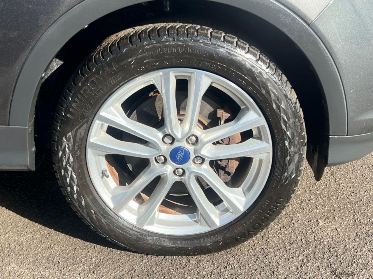 Ford Kuga - Image 38