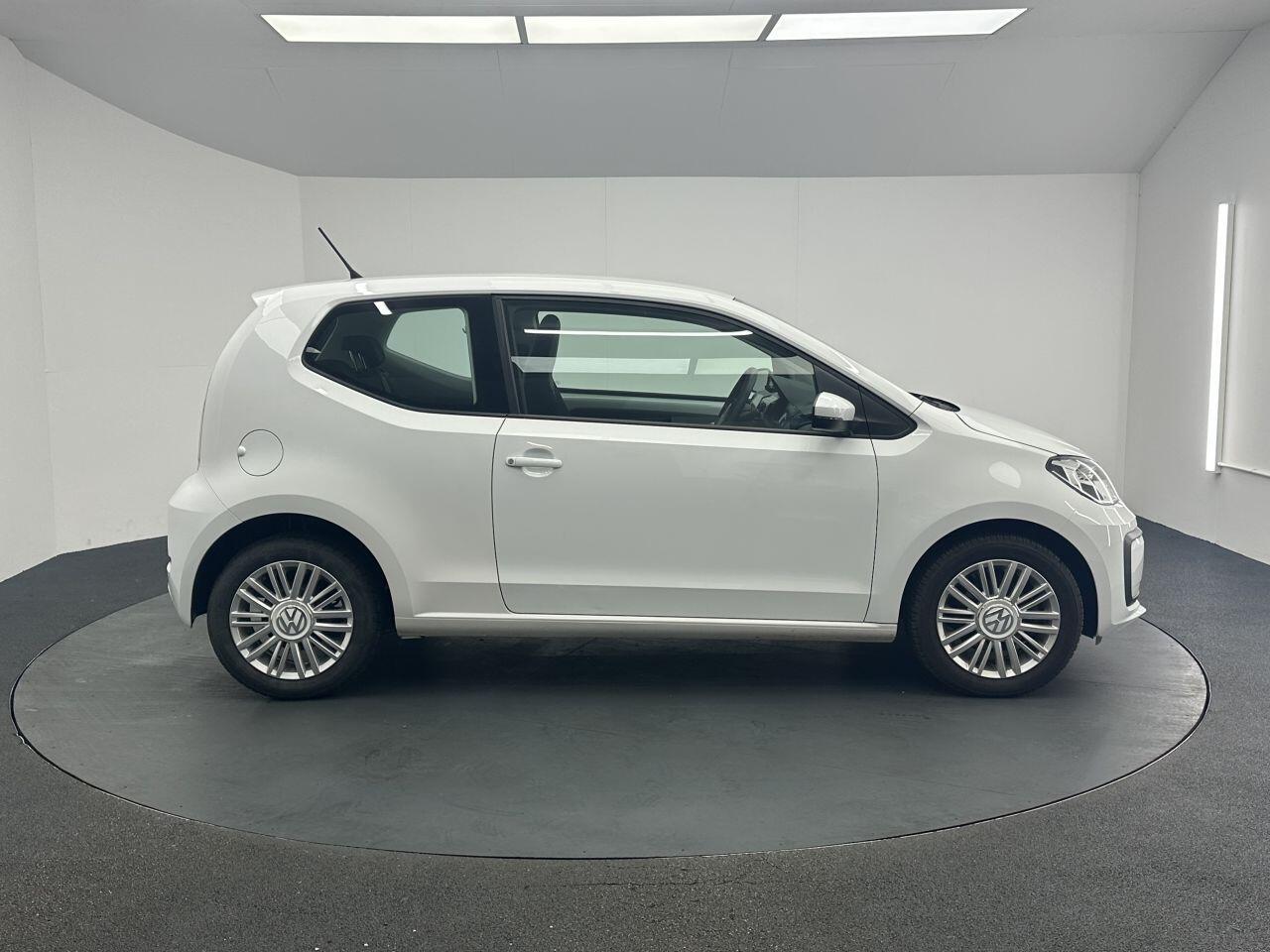 Volkswagen up! - Image 11