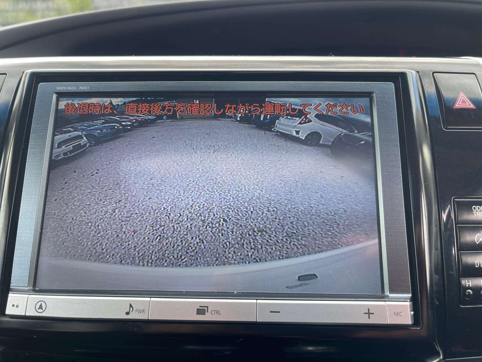Toyota Estima Aeras G - Image 12