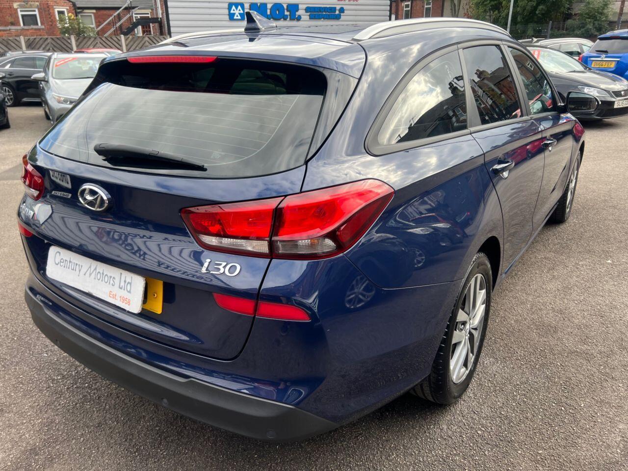 Hyundai i30 - Image 5