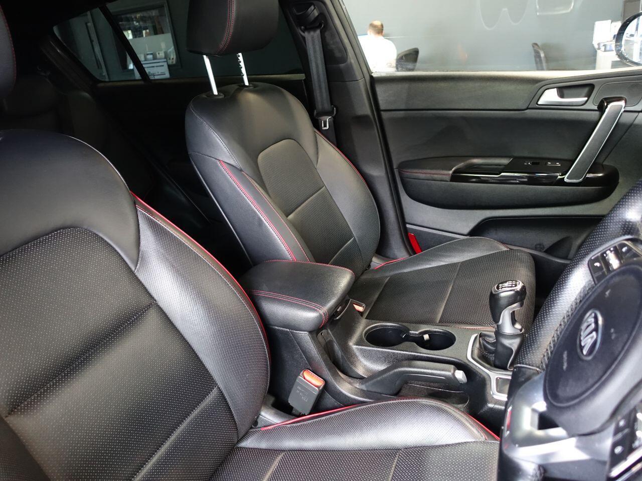 Kia Sportage - Image 13