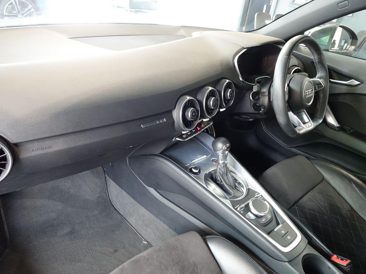Audi TT - Image 11