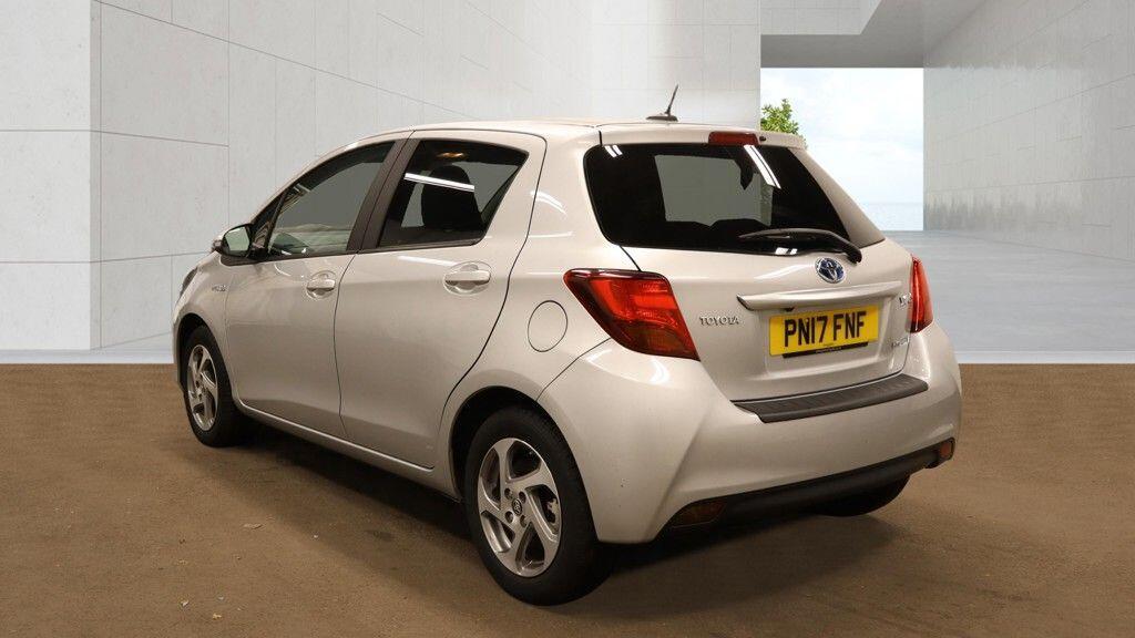 Toyota Yaris - Image 4