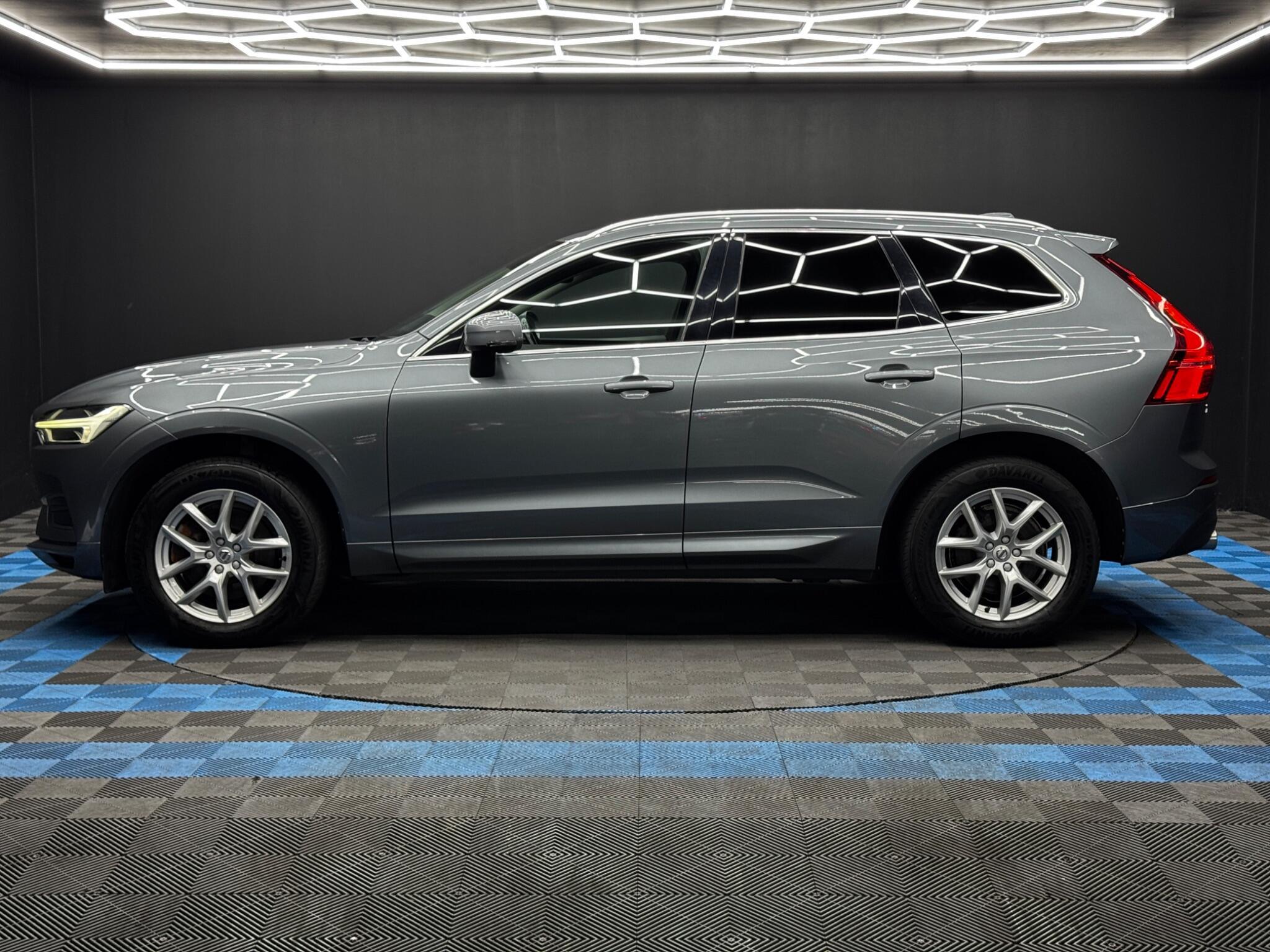 Volvo XC60 - Image 8