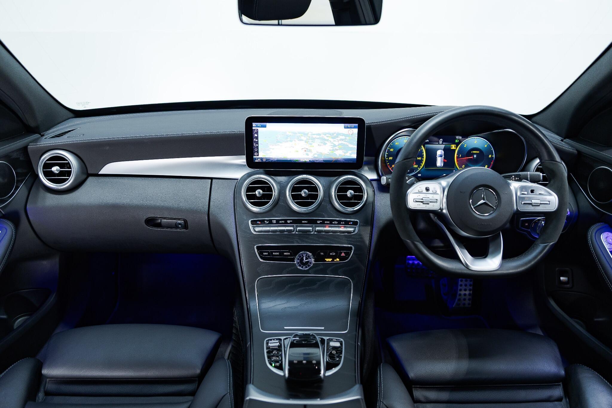 Mercedes C Class - Image 25