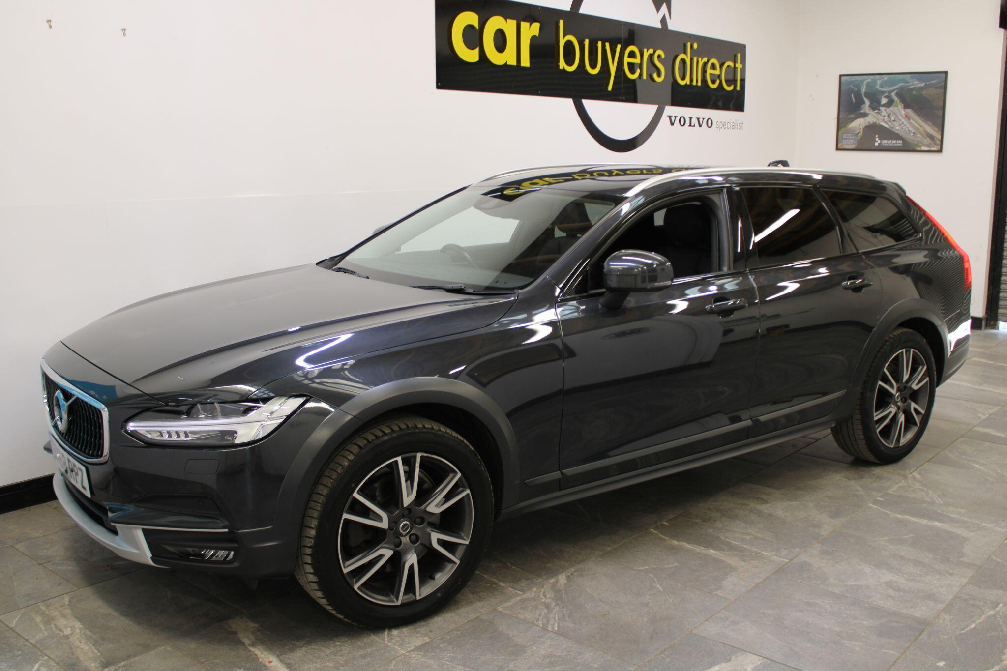 Volvo V90 CROSS COUNTRY - Image 5