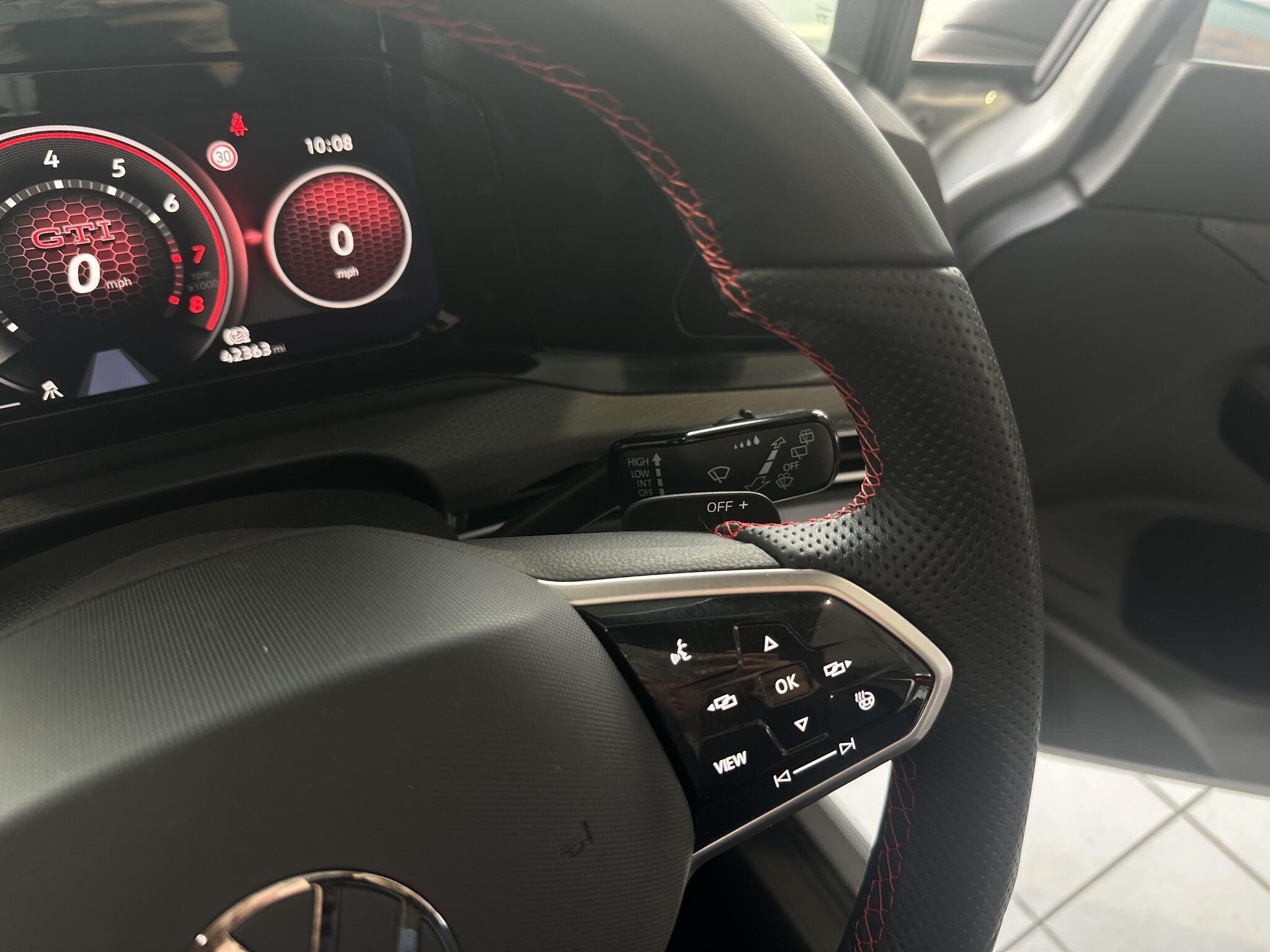 Volkswagen Golf - Image 6