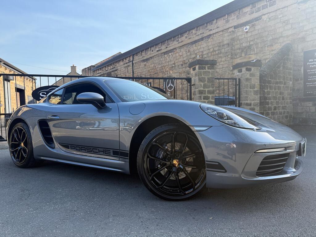 Porsche 718 Cayman - Image 2