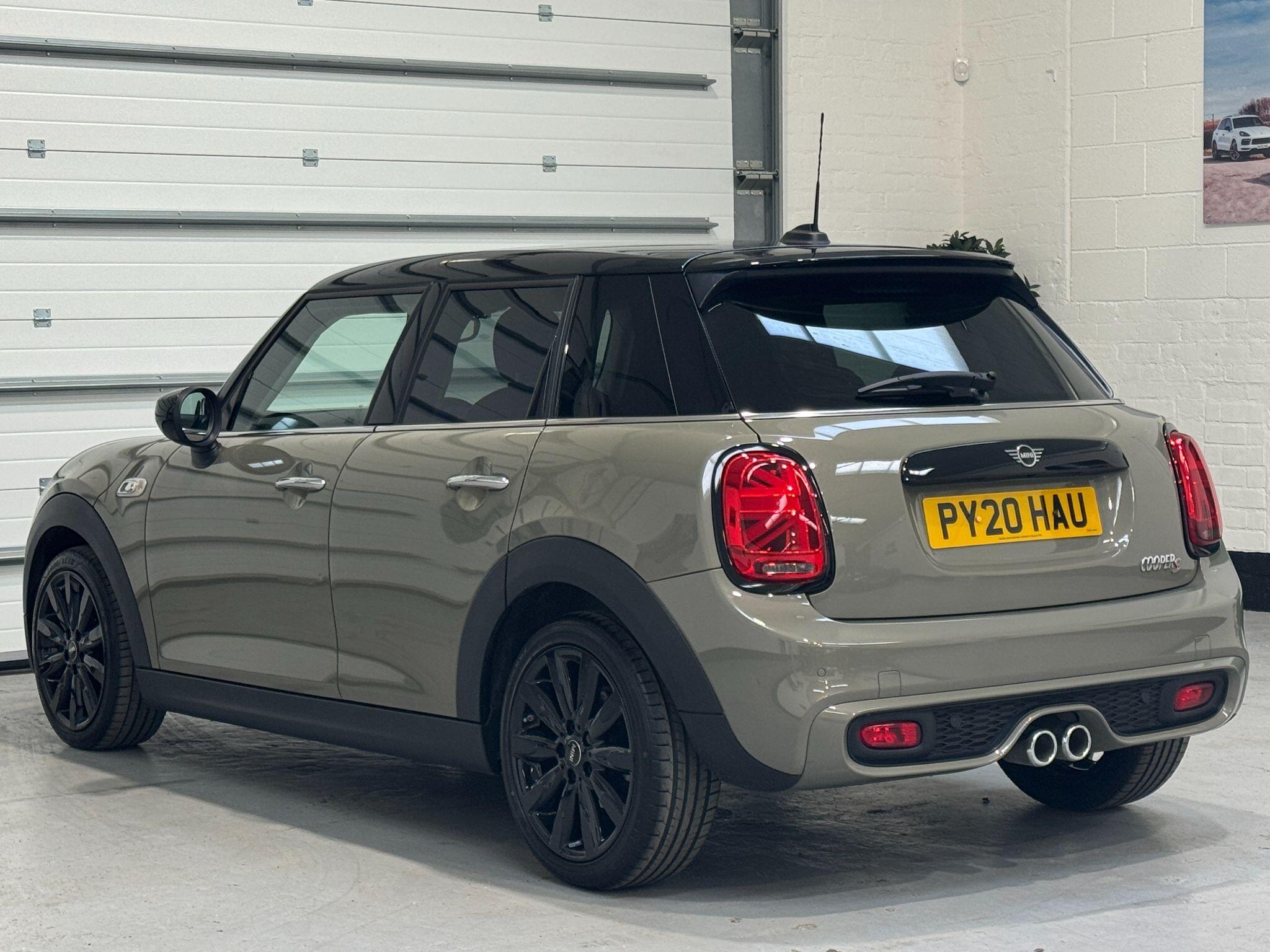 MINI Hatch - Image 15
