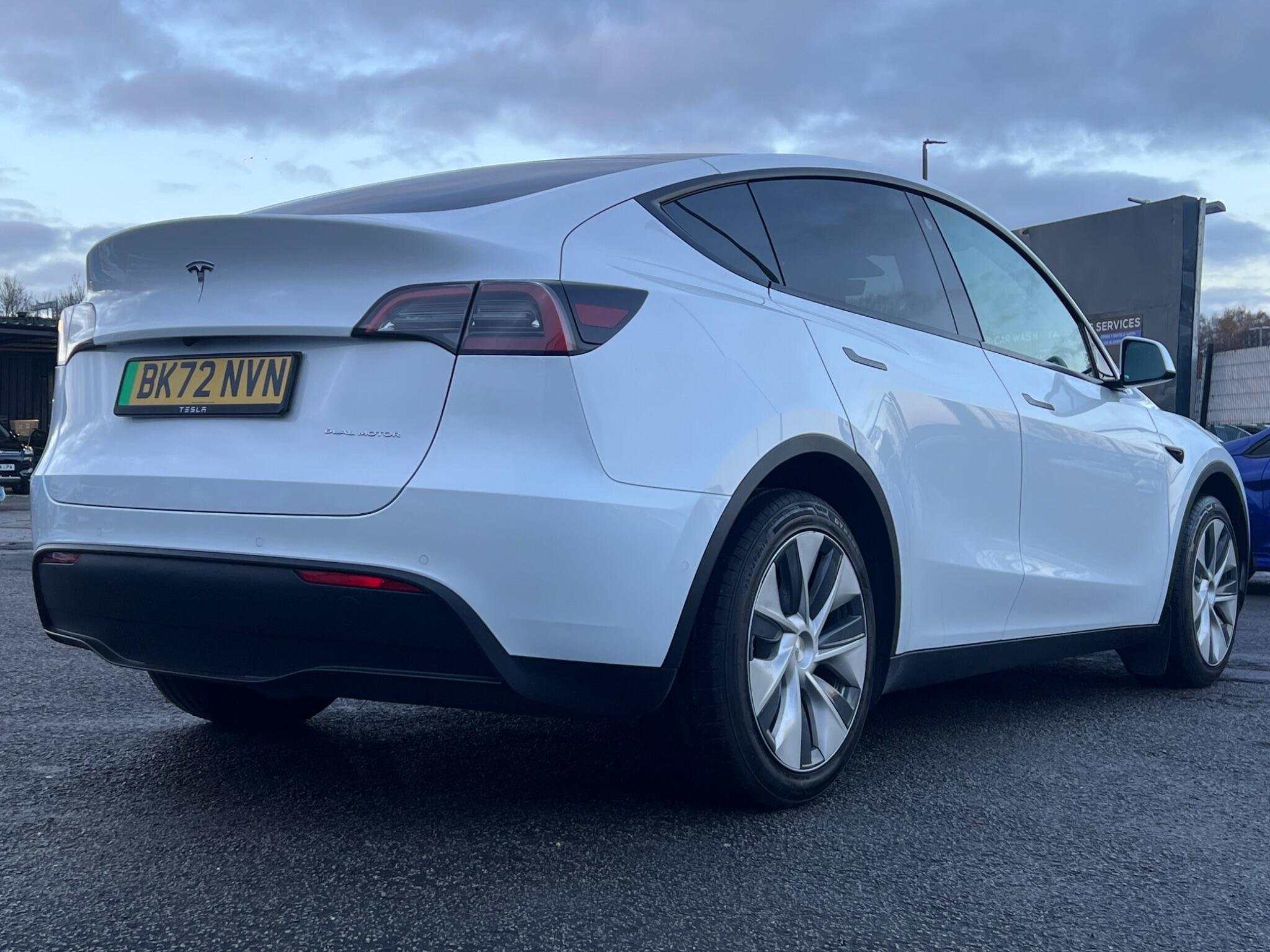 Tesla Model Y - Image 10