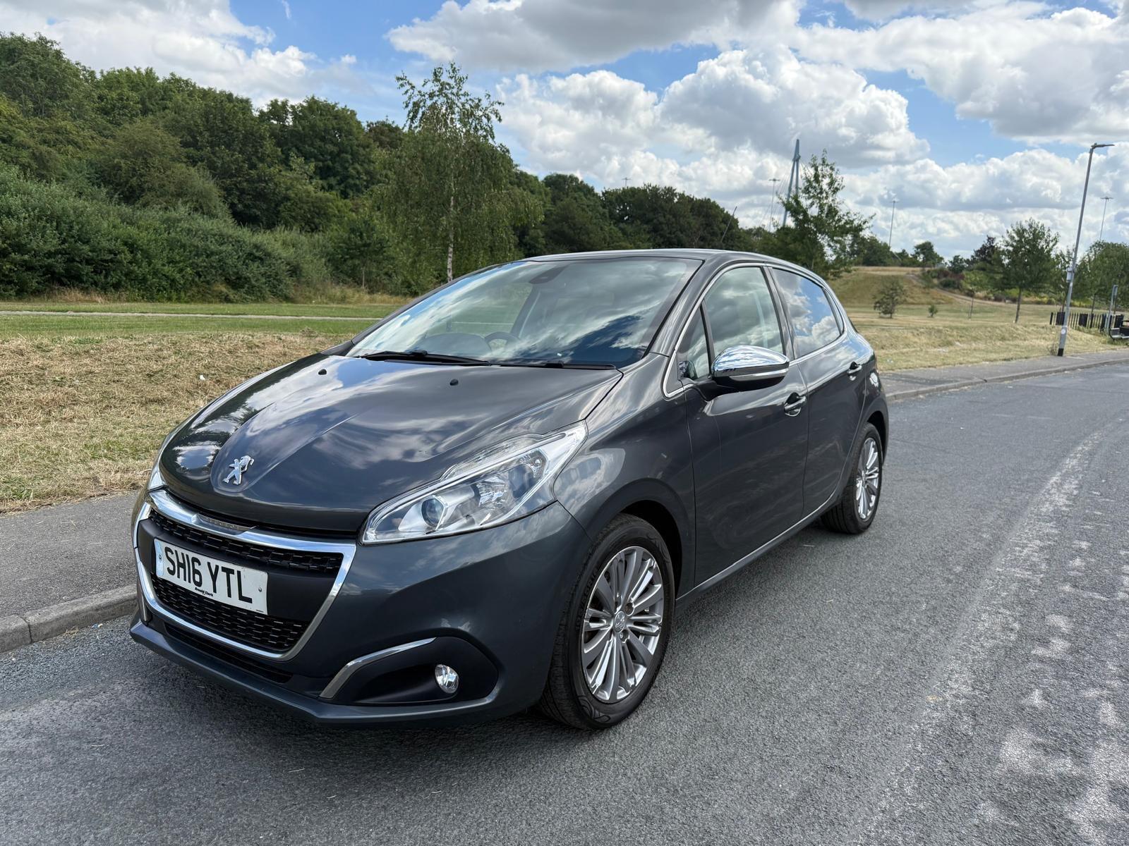 Peugeot 208 - Image 7