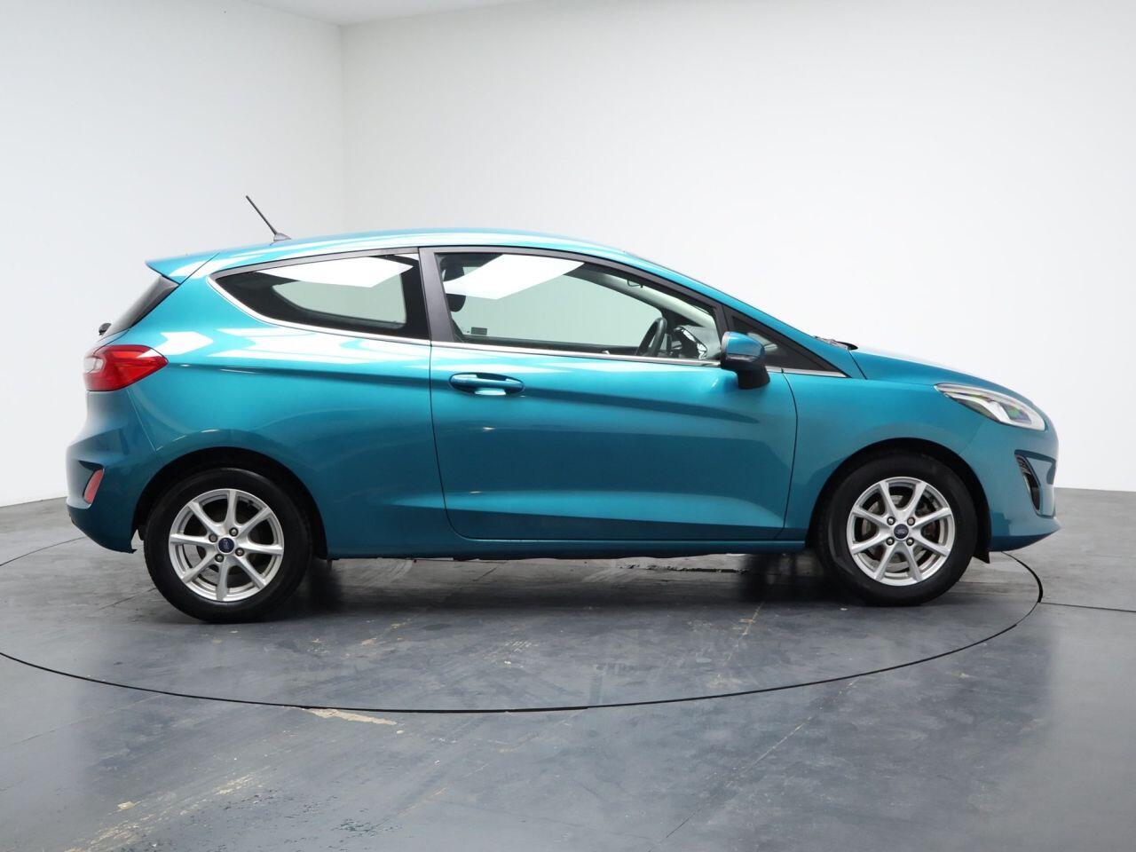 Ford Fiesta - Image 14