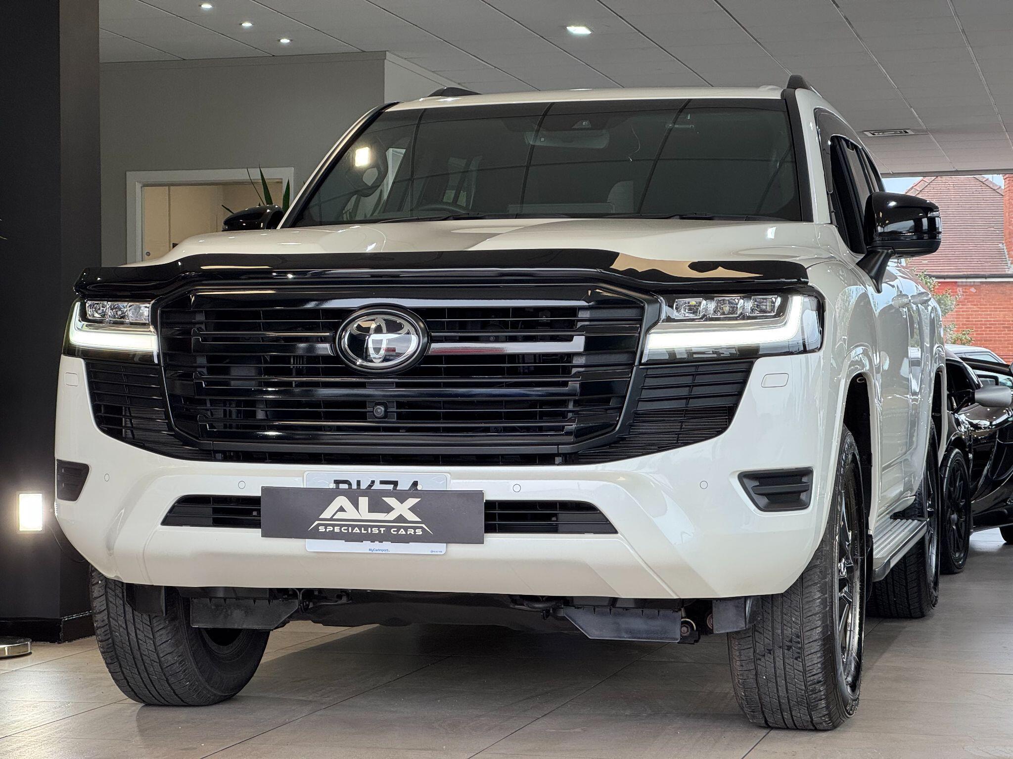 Toyota Land Cruiser - Image 12