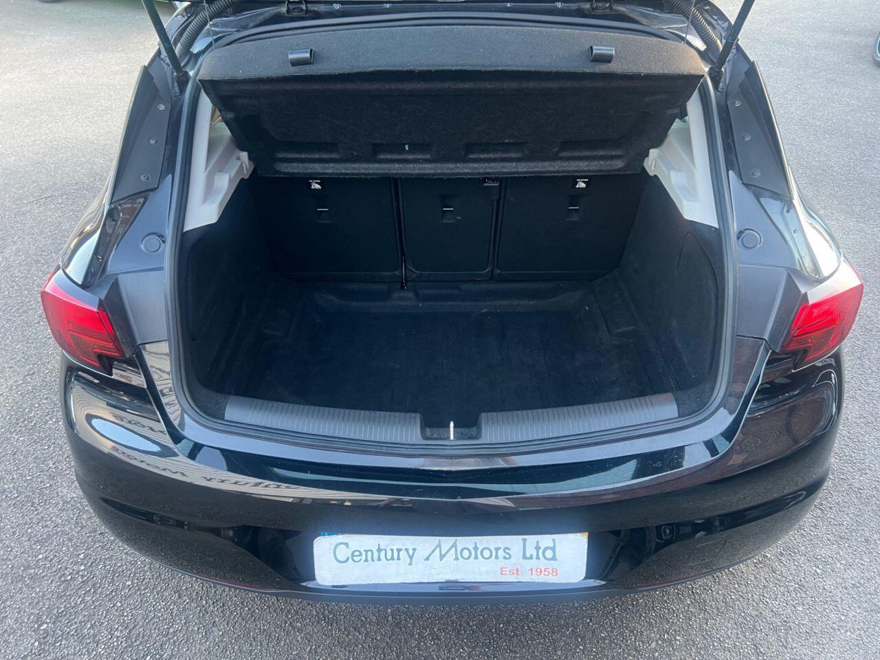 Vauxhall Astra - Image 9