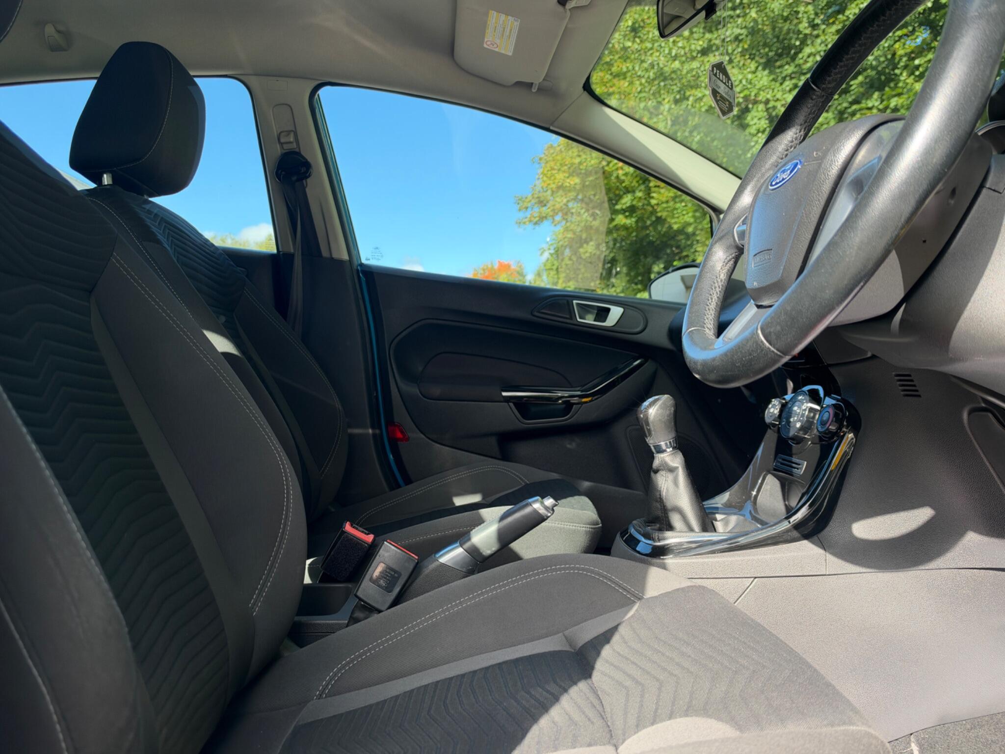 Ford Fiesta - Image 13