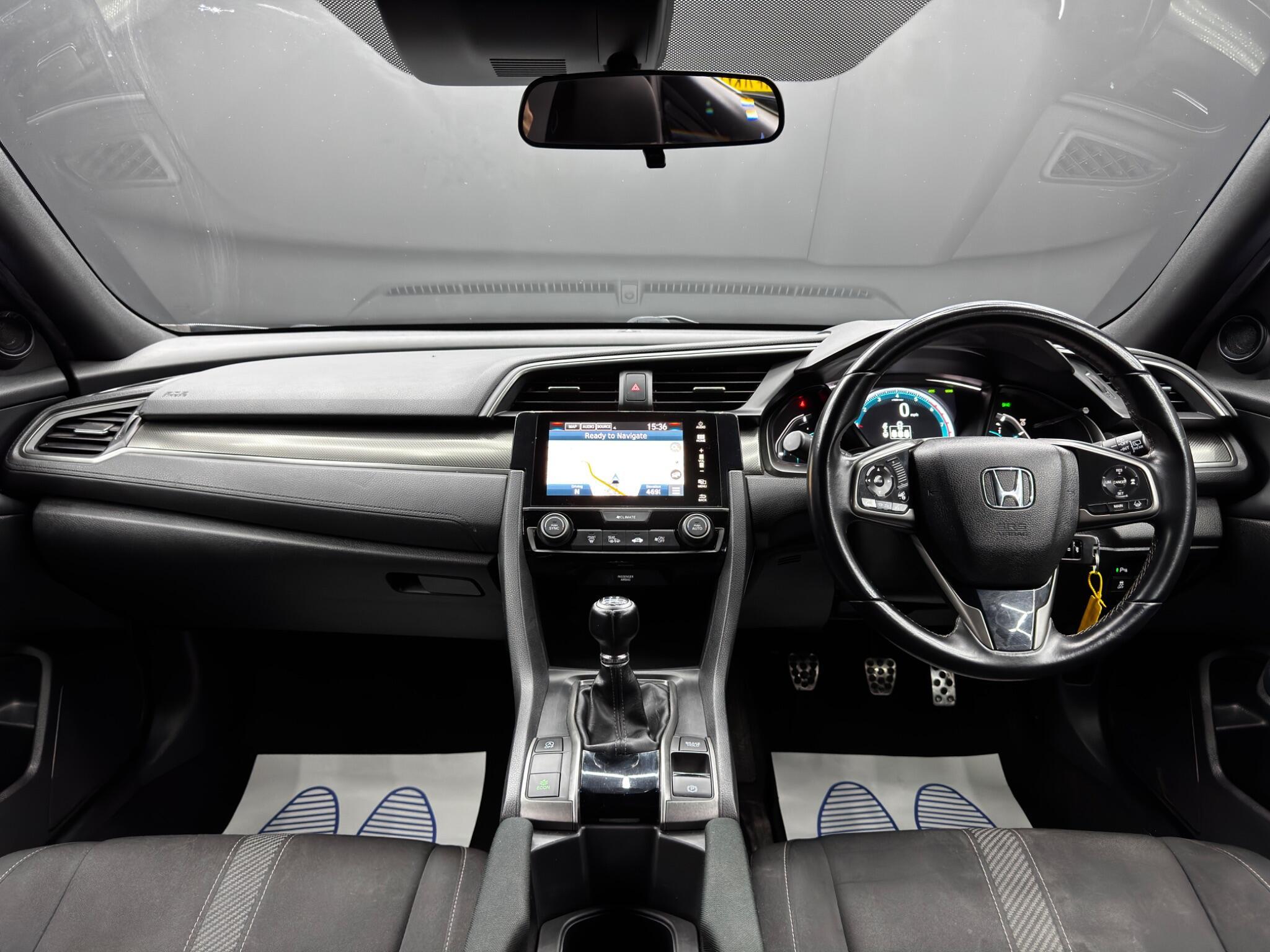 Honda Civic - Image 10