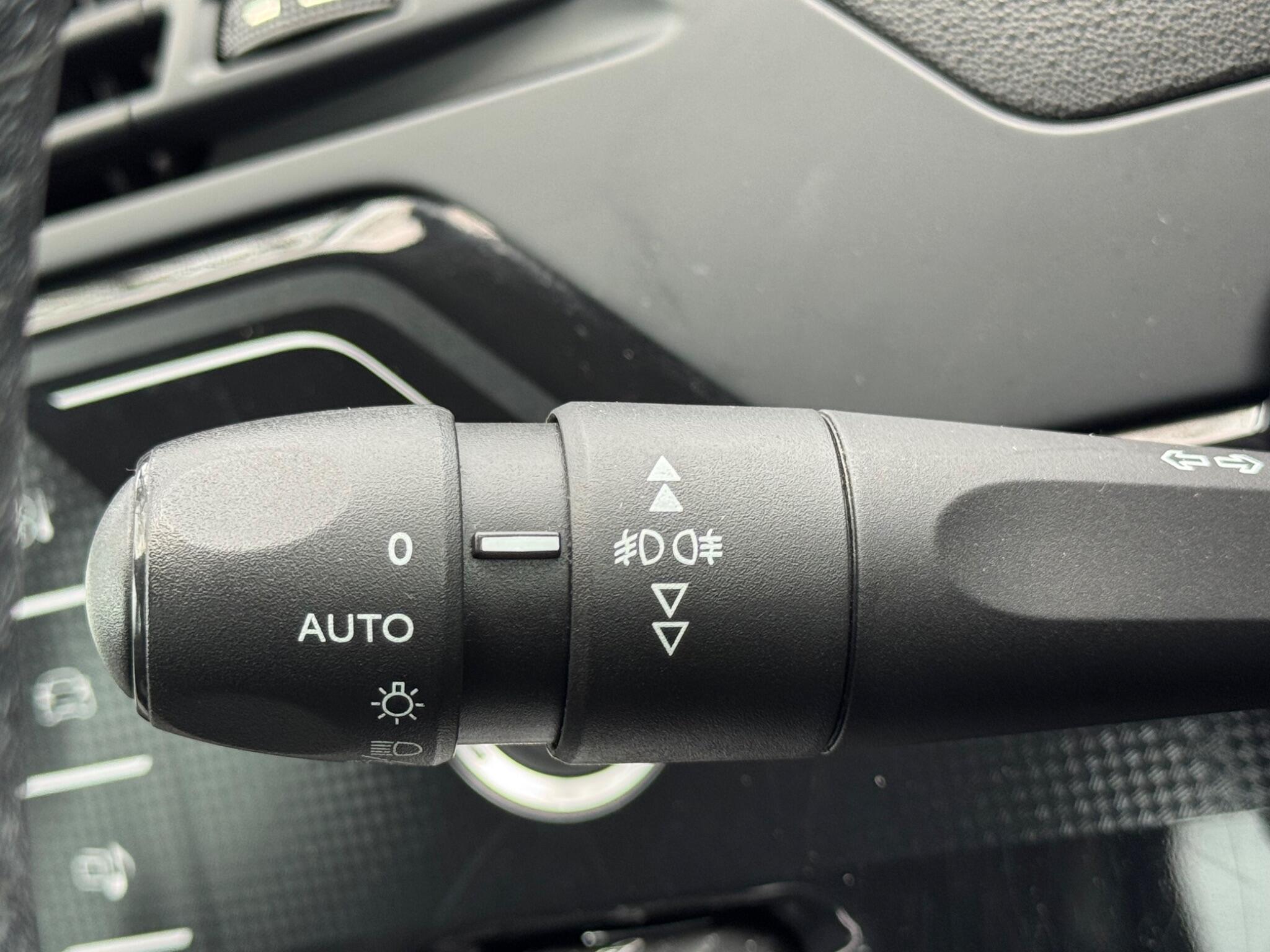 Citroen C4 Picasso - Image 22