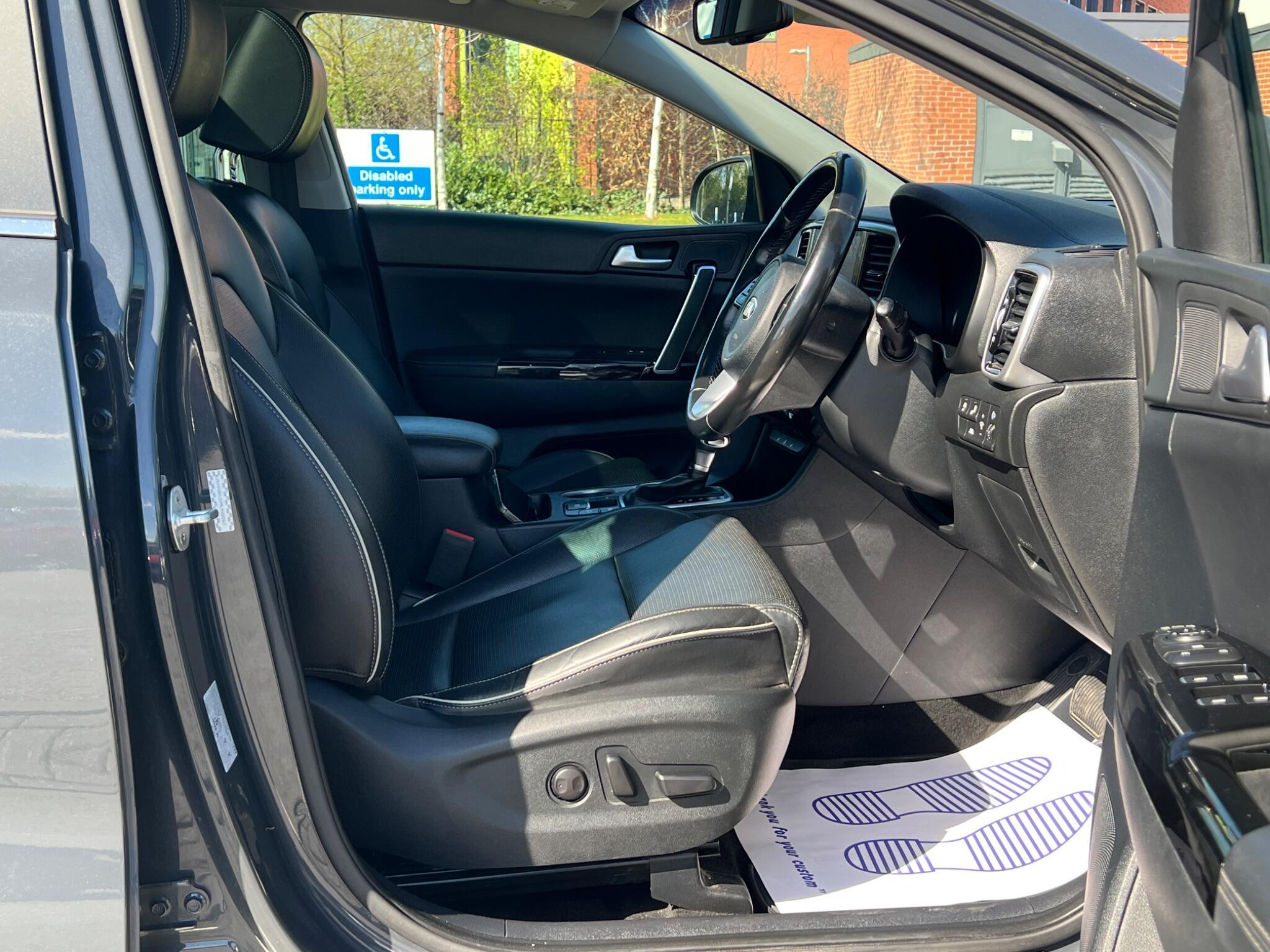 Kia Sportage - Image 12
