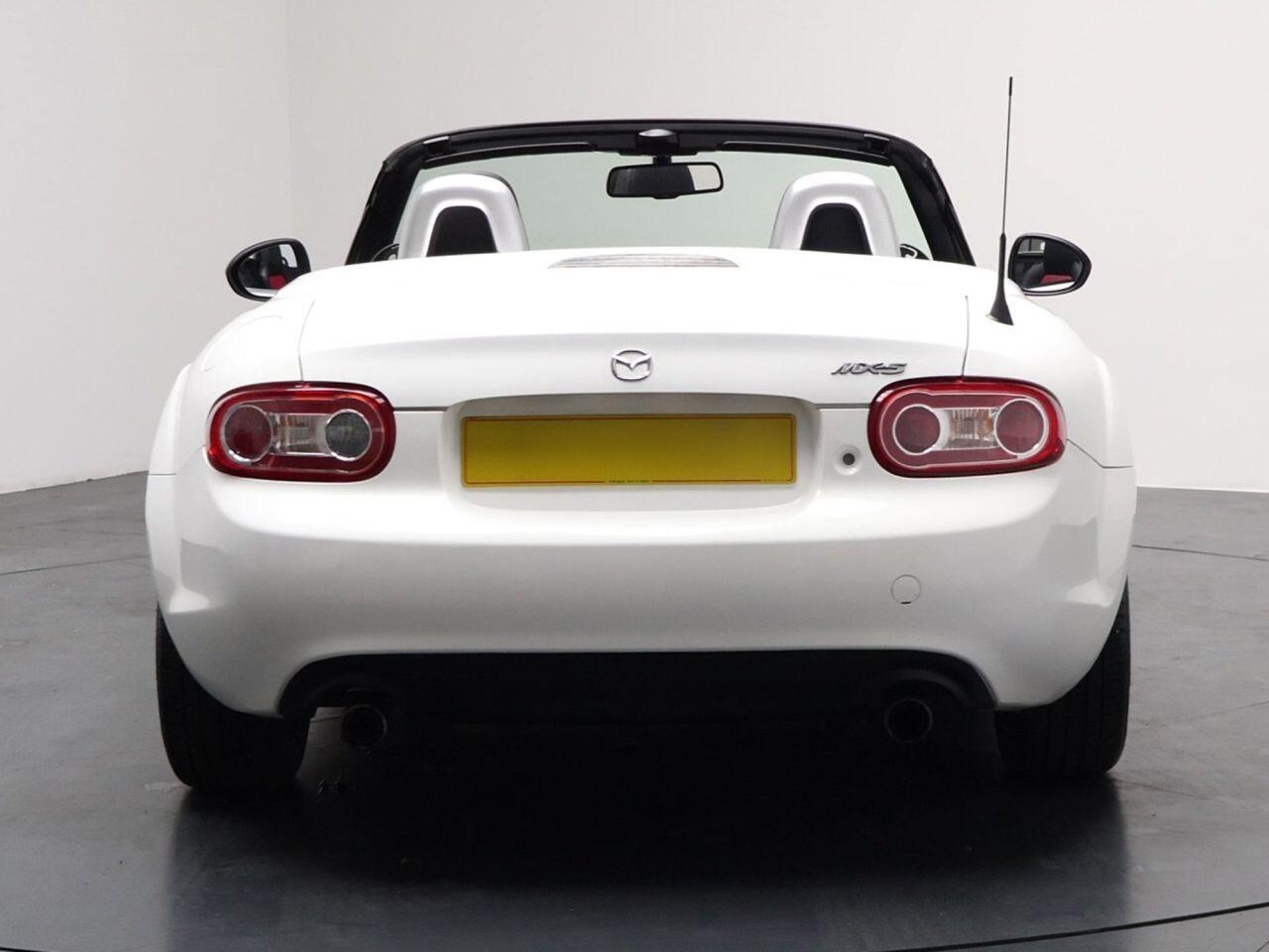 Mazda MX-5 - Image 11