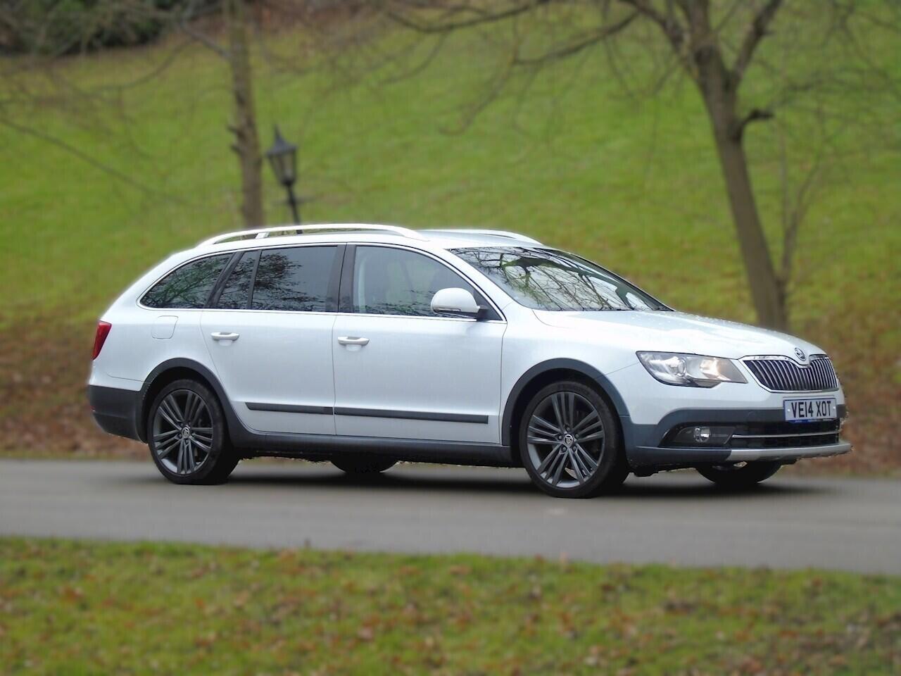 Skoda Superb - Image 17