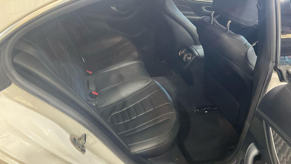 Mercedes-benz CLS CLASS - Image 9