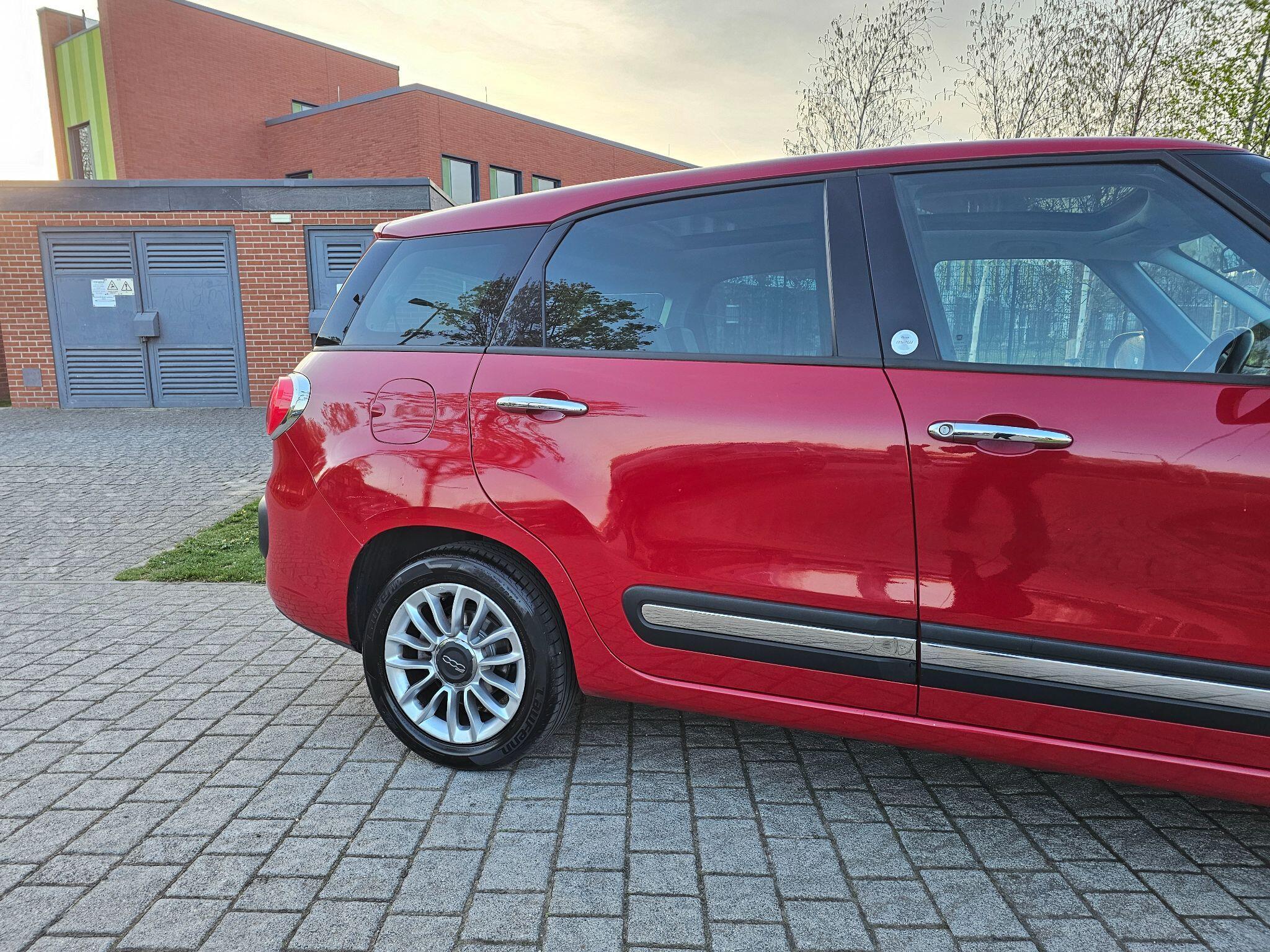 Fiat 500L - Image 33