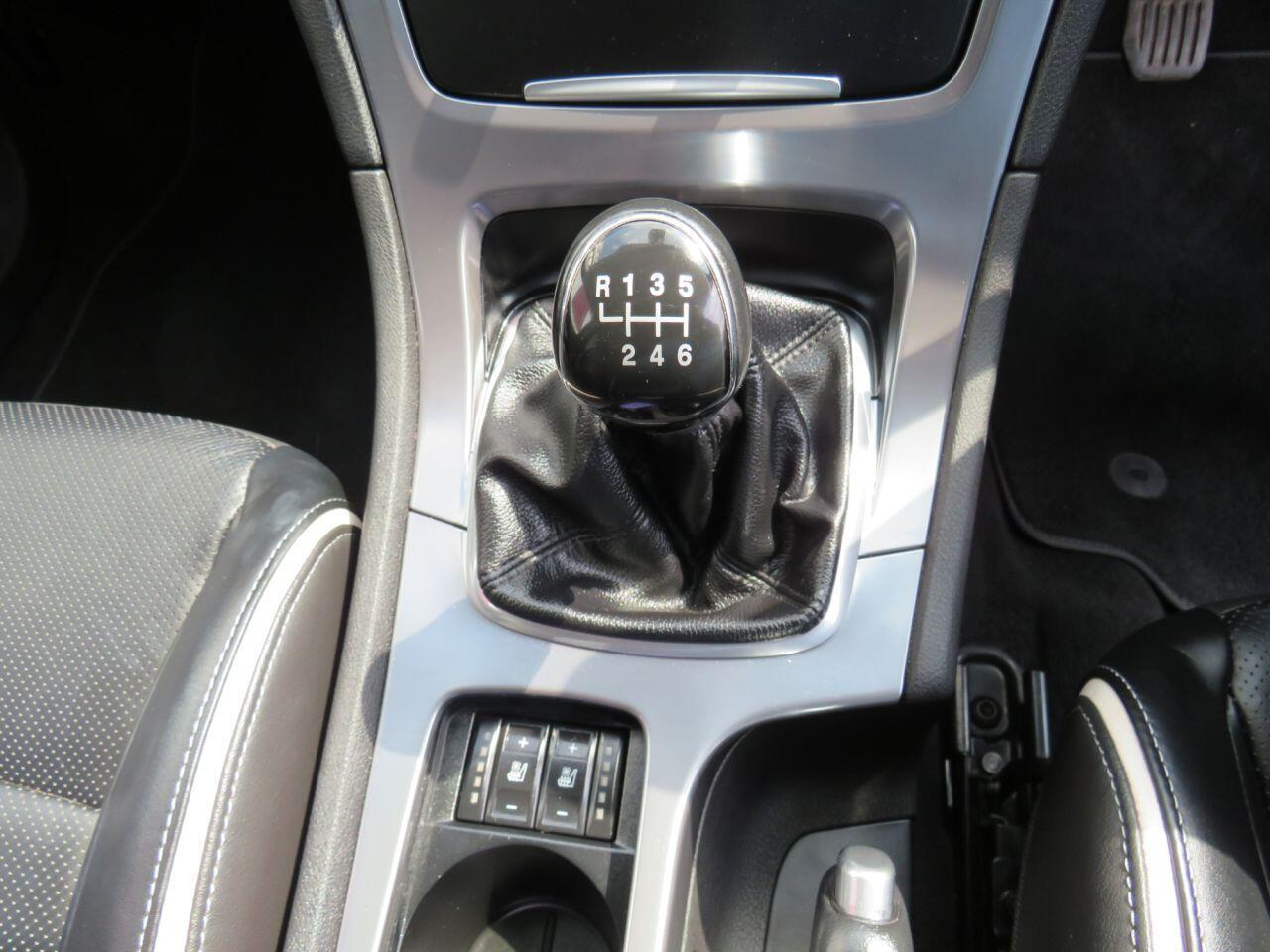 Ford Mondeo - Image 14