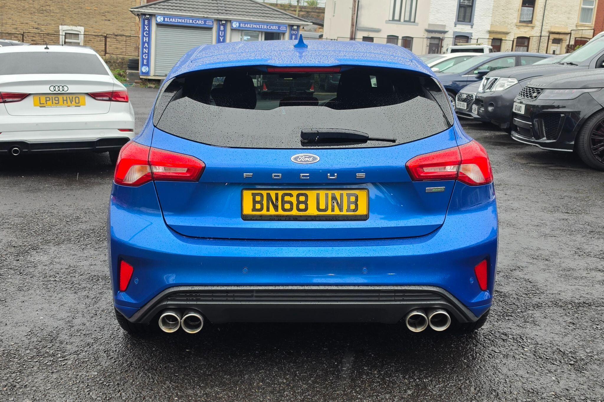 Ford Focus - Image 6