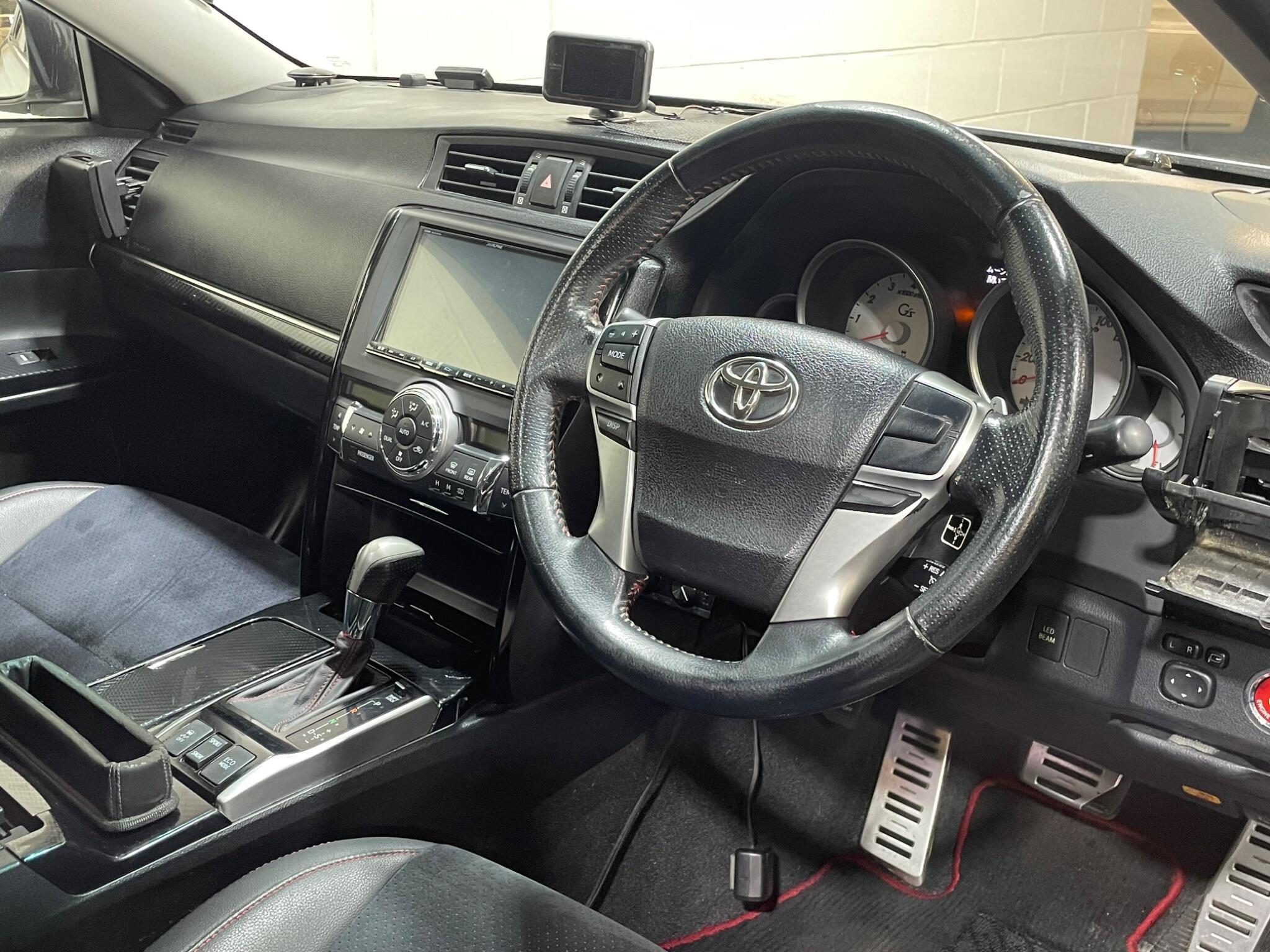 Toyota Mark X - Image 9
