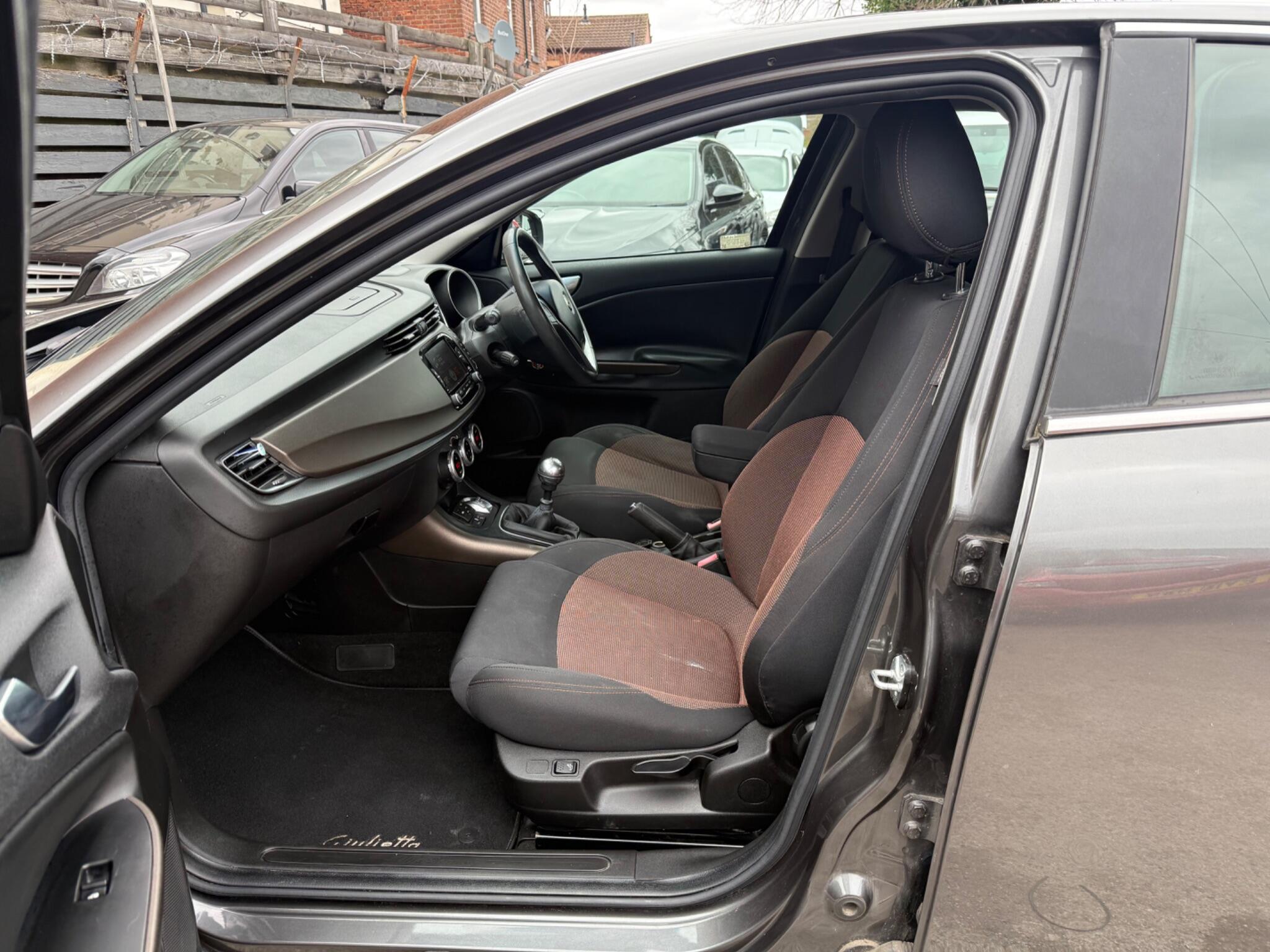 Alfa Romeo Giulietta - Image 25