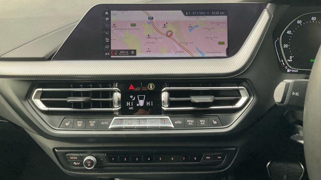 BMW 1 Series - Image 2