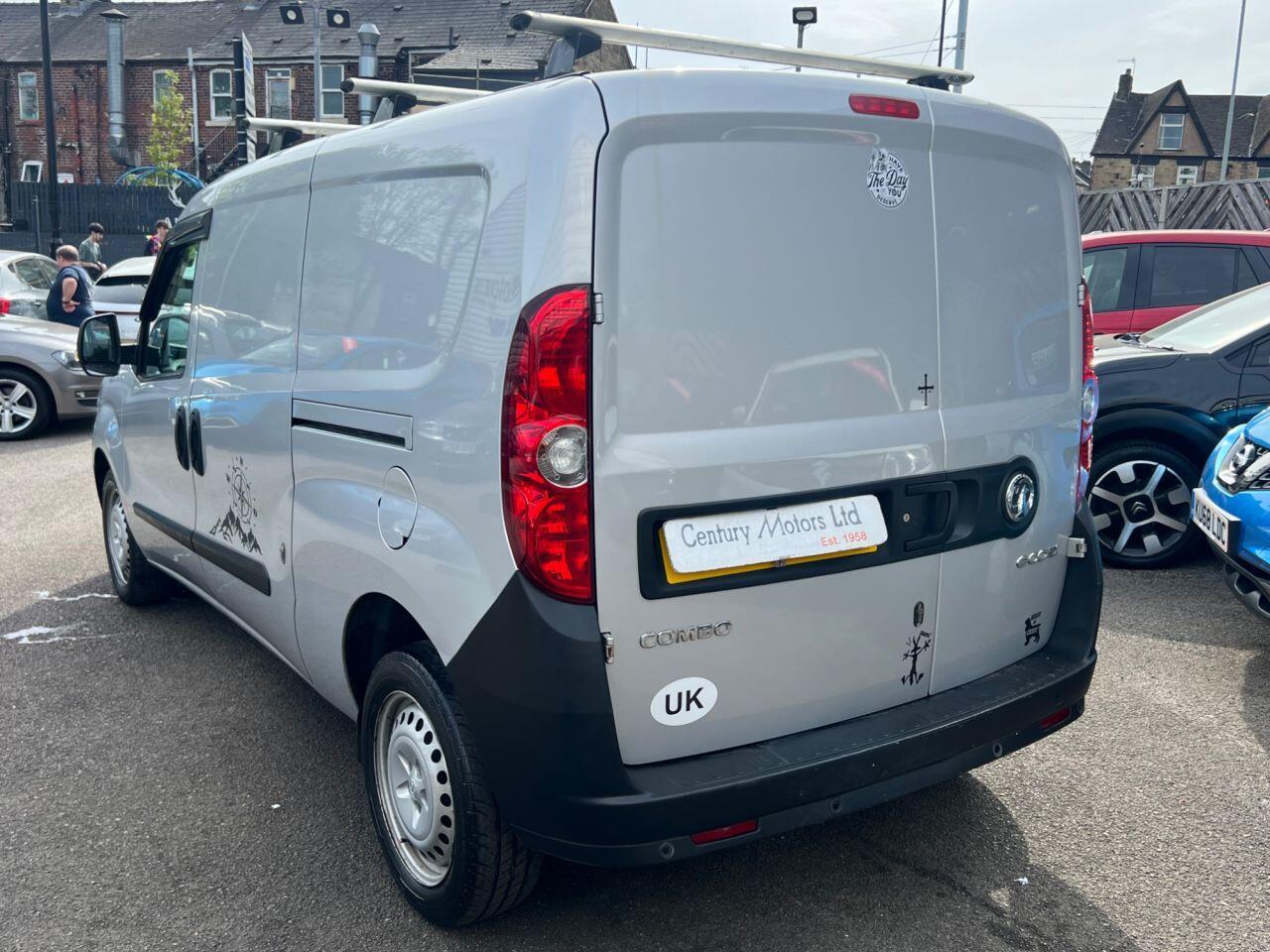 Vauxhall Combo - Image 5