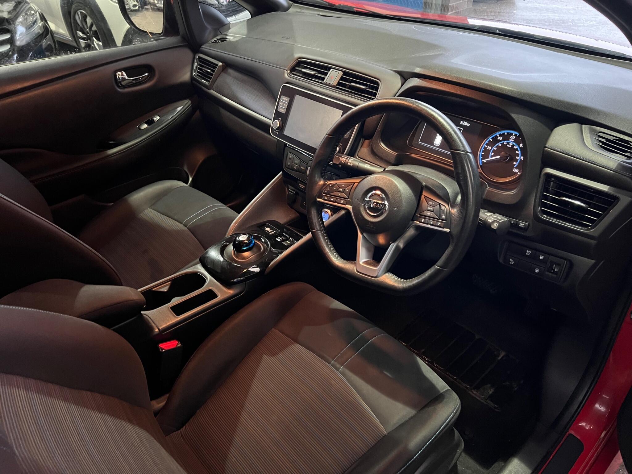 Nissan Leaf - Image 16