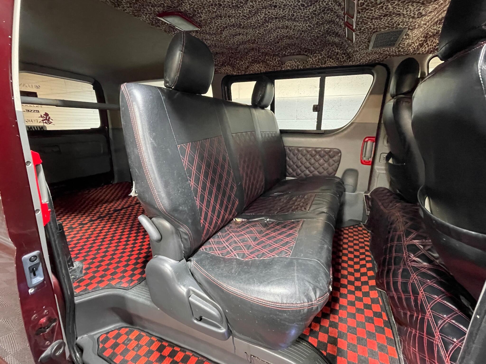 Toyota Hiace - Image 11